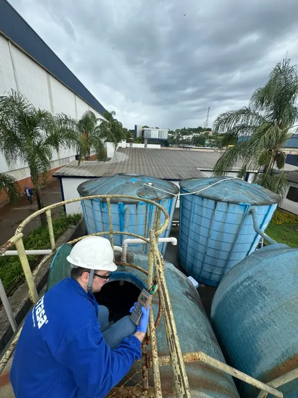 Imagem ilustrativa de Estação de tratamento de efluentes industriais compacta